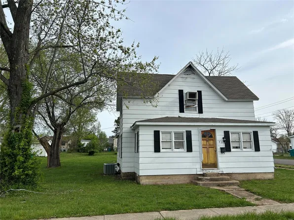 403 Pine St, Sullivan, MO 63080