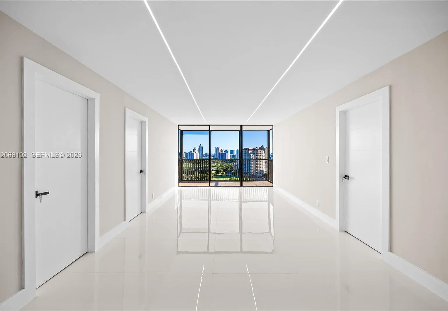 Coronado Condo- Tower Ii — Photo 2