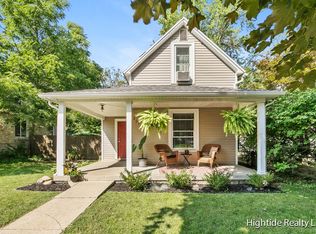 2017 Melita Ave NE, Grand Rapids, MI 49505