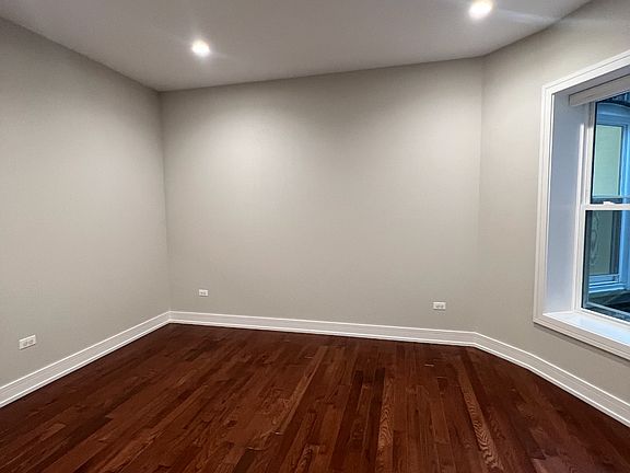 5th image of 4645 N Malden St Unit 1S