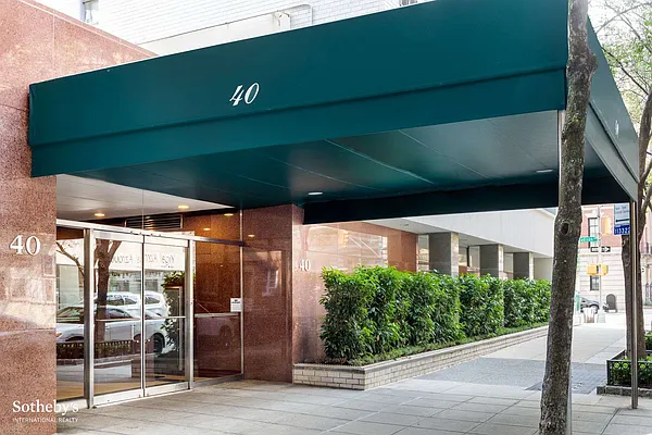 Sold by Sotheby's International Realty | media 9