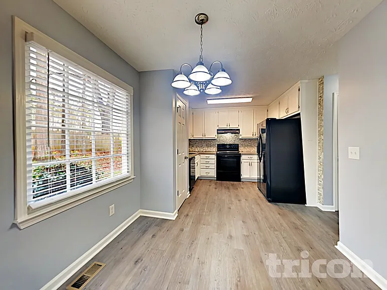 313 Willow Bend Dr — Photo 9