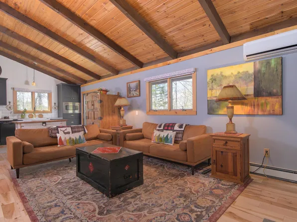 1 Bucket Lane, Dover, VT 05356