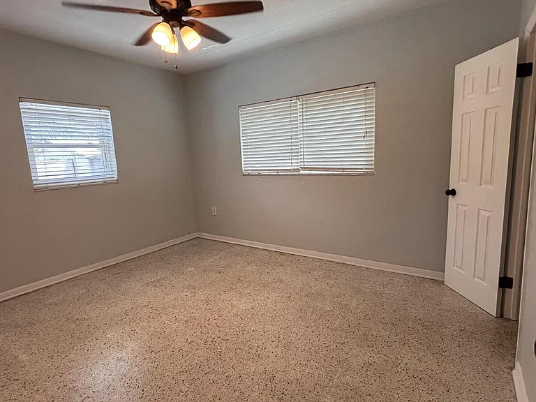 161 Eden Ave — Photo 16