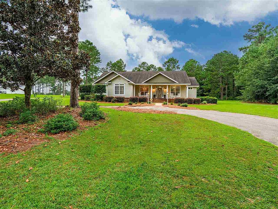 1st image of 275 Dogwood Dr