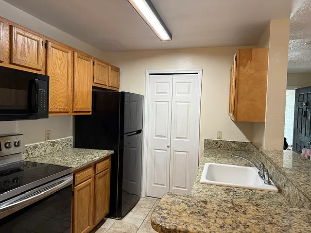 6172 Westgate Dr #204 — Photo 7