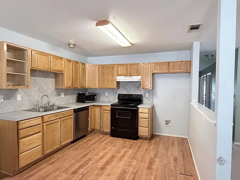 142 Nuuanu Ln — Photo 3