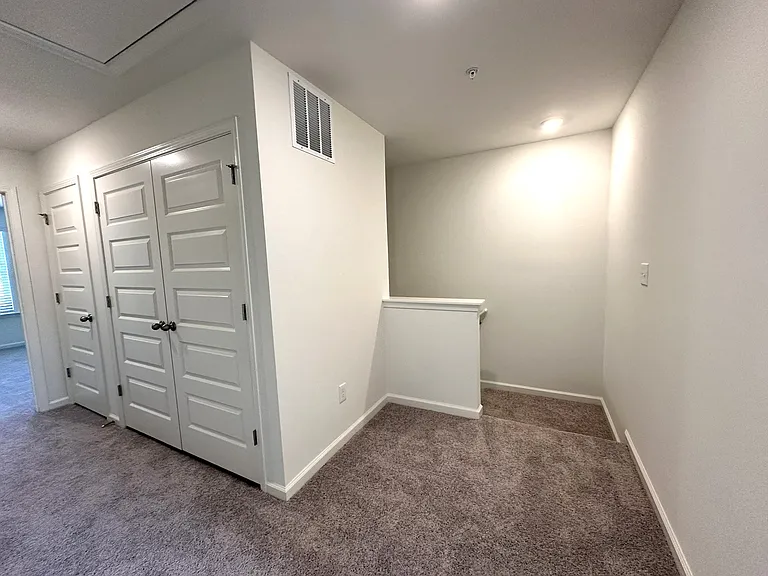 Upper floor landing