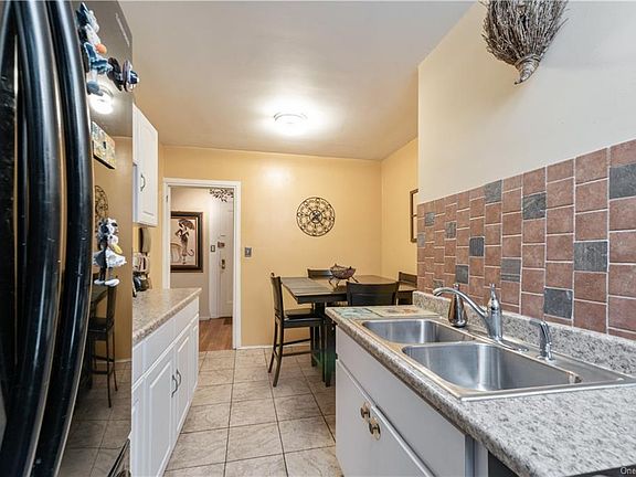 5th image of 2630 Kingsbridge Ter APT 7J