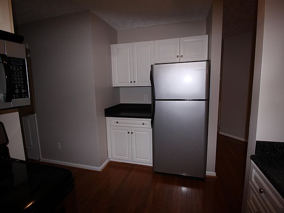 4th image of 120 Spring Lake Road #13