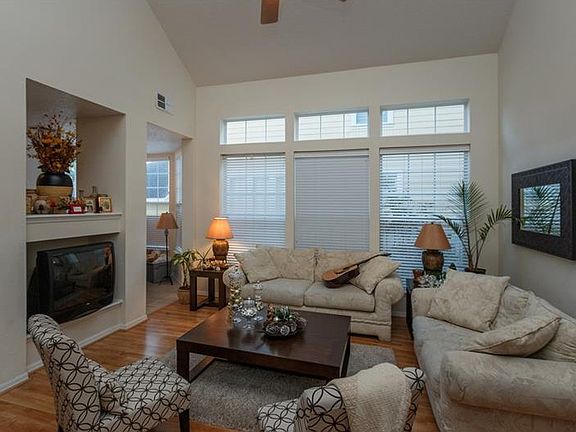 3rd image of 1225 Golden Canna Ln