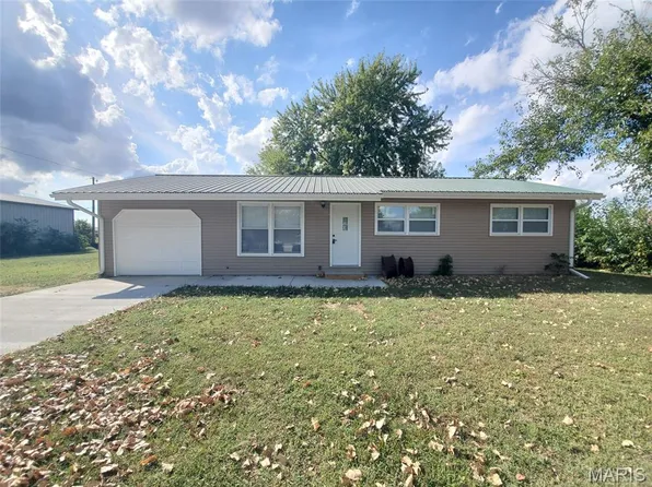209 Murphy Pl, La Grange, MO 63448