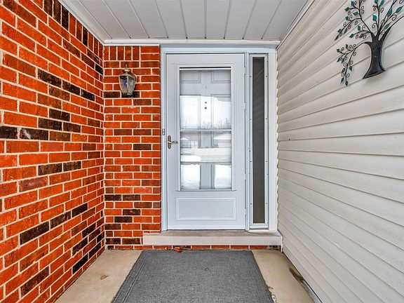 2nd image of 22808 Shoreview Ct