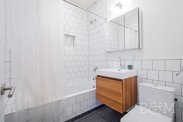 Rented by Brick&Mortar | media 17