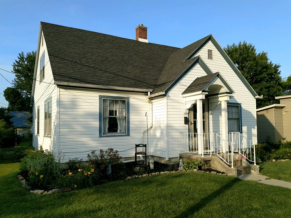 1st image of 113 E Kibler St