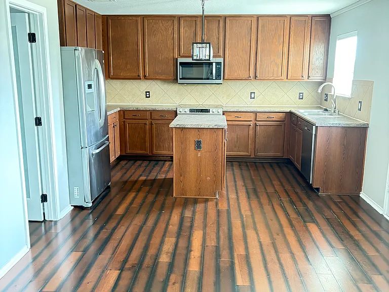 9005 Bellgrove Ct — Photo 13