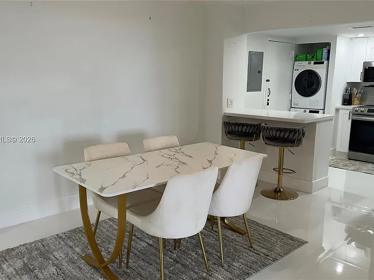 2333 Brickell Ave #614 — Photo 13