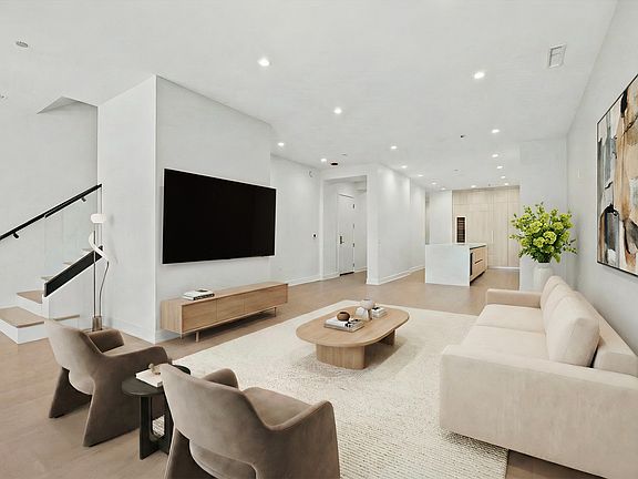 3rd image of 305 S Racine Ave #Phd