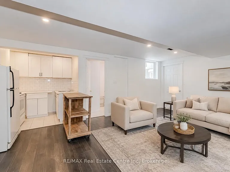 124 Downey Rd — Photo 3