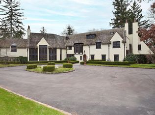 104 Brady Ln, Bloomfield Hills, MI 48304