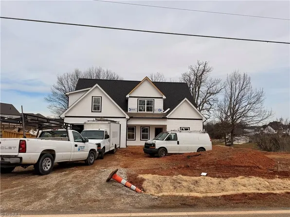 424 Gold Hill Rd, Madison, NC 27025