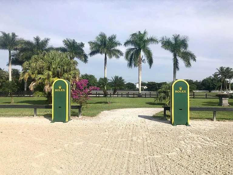 4491 Palm Breeze Trl — Photo 8
