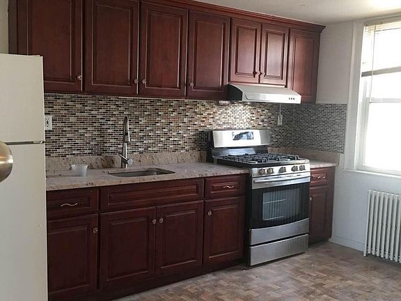 3rd image of 23-02 College Point Boulevard # Fl 2