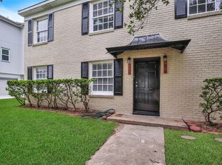4505 Larch Ln, Bellaire, TX 77401