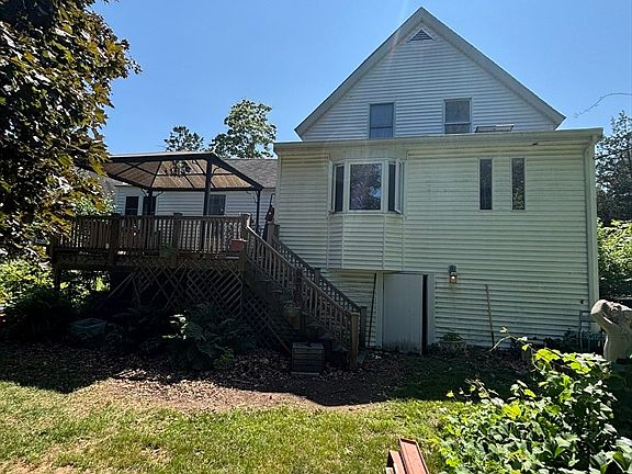 3rd image of 431 Berlin Rd