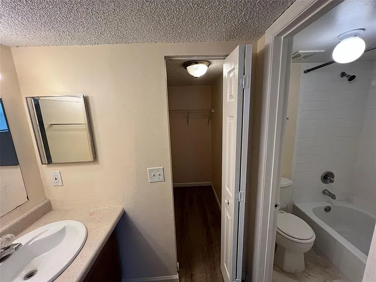 2431 NW 56th Ave #5-201 — Photo 8