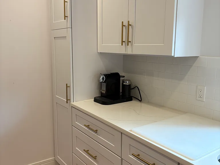 2545 Oak St #7 — Photo 10
