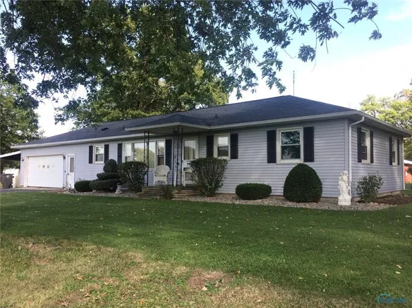 8951 Lake Rd, Hicksville, OH 43526