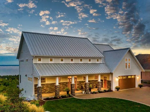 3725 N Ridge Rd, Duluth, MN 55804