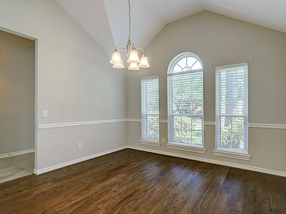 5th image of 5914 Centennial Glen Dr
