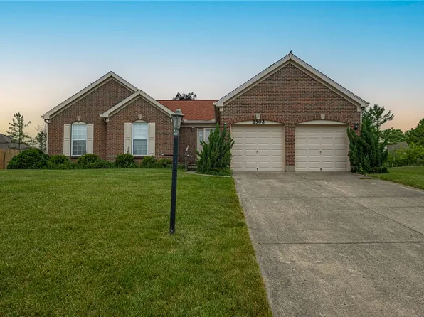 2502 Hillsdale Dr, Dayton, OH 45431