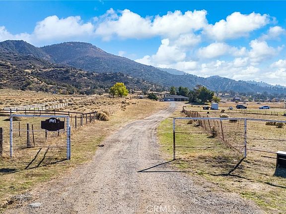 2nd image of 18888 Pellisier Rd