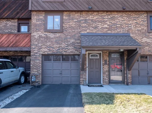 605 Bayberry Ln, Imperial, PA 15126