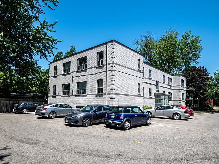 8 Oakwood Ave N #3 — Photo 12