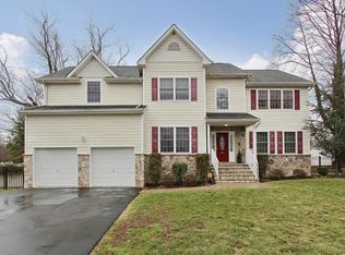 683 Madison Hill Rd, Clark, NJ 07066