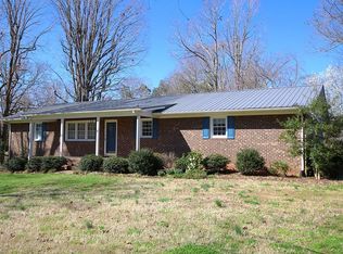1370 Iron Mountain Rd, Asheboro, NC 27205
