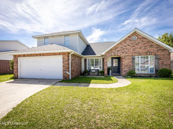 3602 Reeves Ln, Ocean Springs, MS 39564