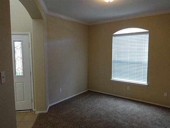 3rd image of 12621 Waynespur Ln