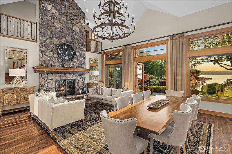 5th image of 3607 E Lake Sammamish Shore Lane NE