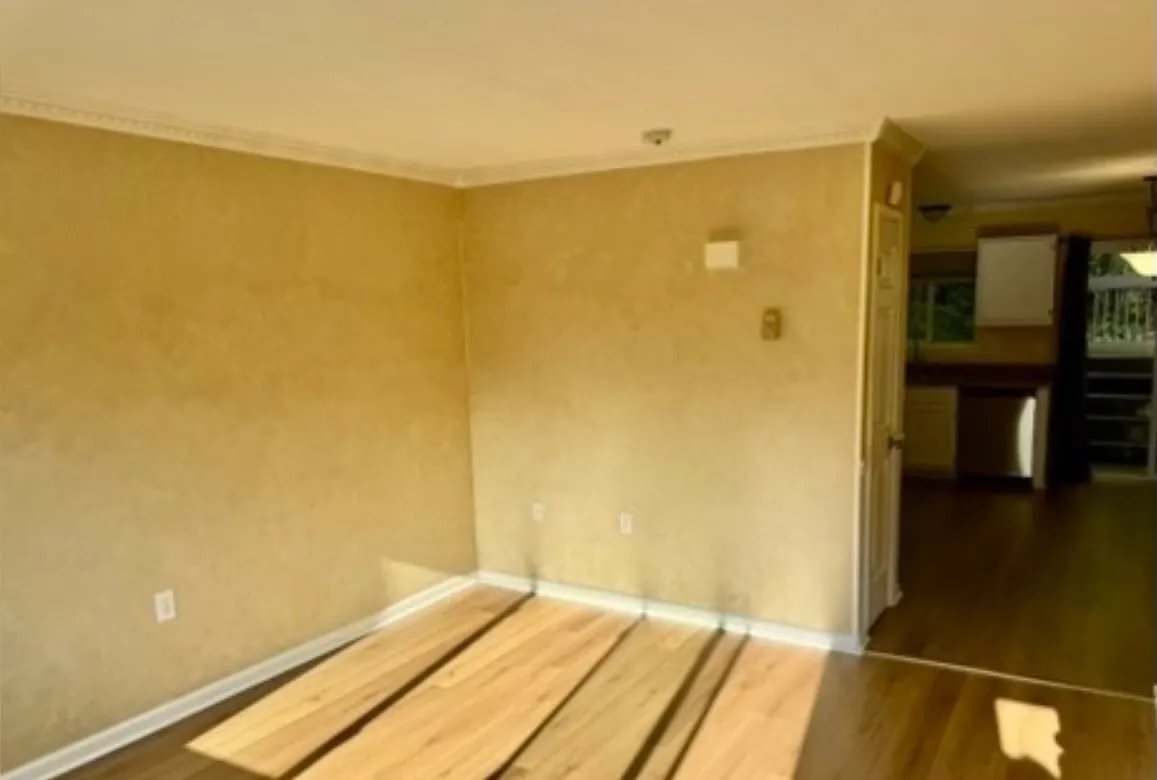 2 bed, 1.5 bath, 1039 sqft, $1,950 — Photo 2