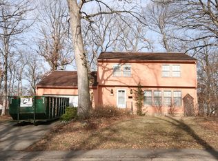 435 Hackberry Dr, Decatur, IL 62521