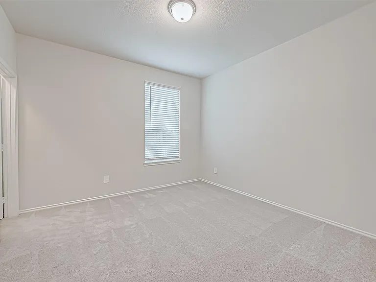 10511 Blankiet Ln — Photo 32