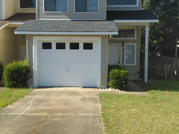 132 Woodfield Pl, Enterprise, AL 36330