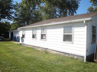 829 S 4th St, Hoopeston, IL 60942