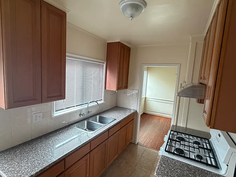 801 N 2nd St #B — Photo 2