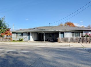 1215&1219 S Peach St, Medford, OR